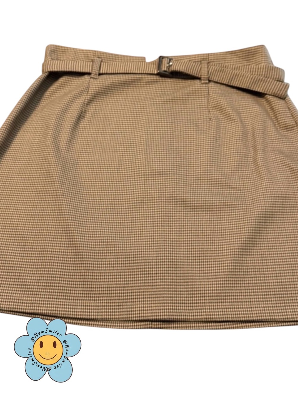 Forever 21 ~ Tan ~ Micro-Check ~ Mini Skirt w/Coordinating Belt ~Great Condition